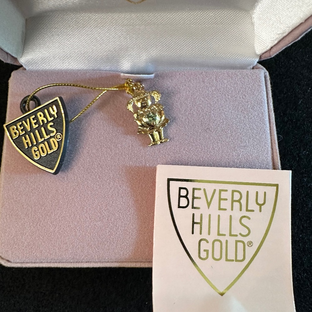 Beverly Hills Gold 14KT Yellow Gold Vintage Girl Peridot Charm New in Box